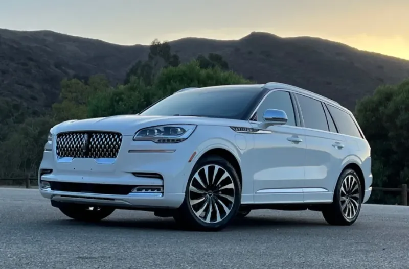 Lincoln Aviator 2026 Changes, Specs, and Pictures
